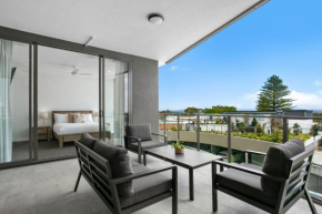 Solaris 412, Forster